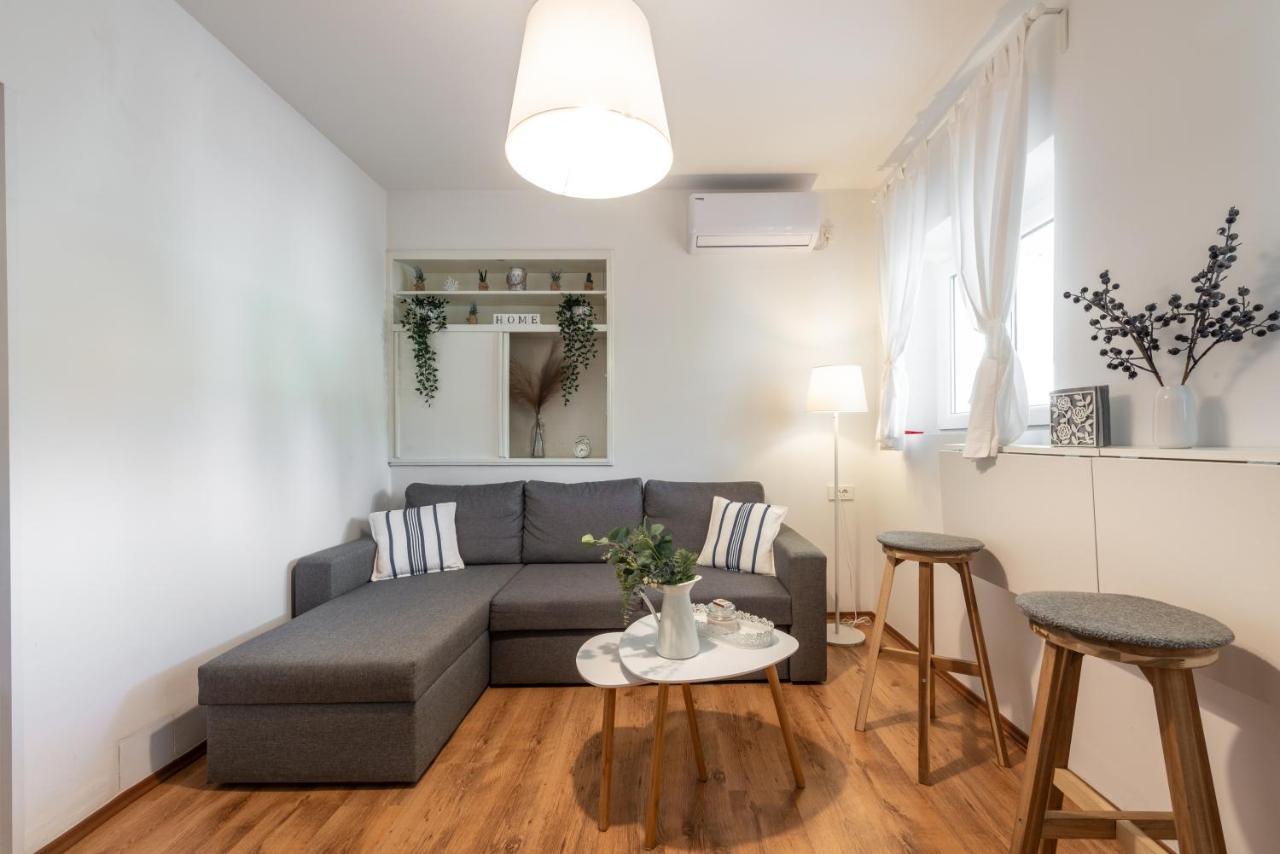 Apartment Near Old Town, Free Parking & Huge Garden Ντουμπρόβνικ Εξωτερικό φωτογραφία