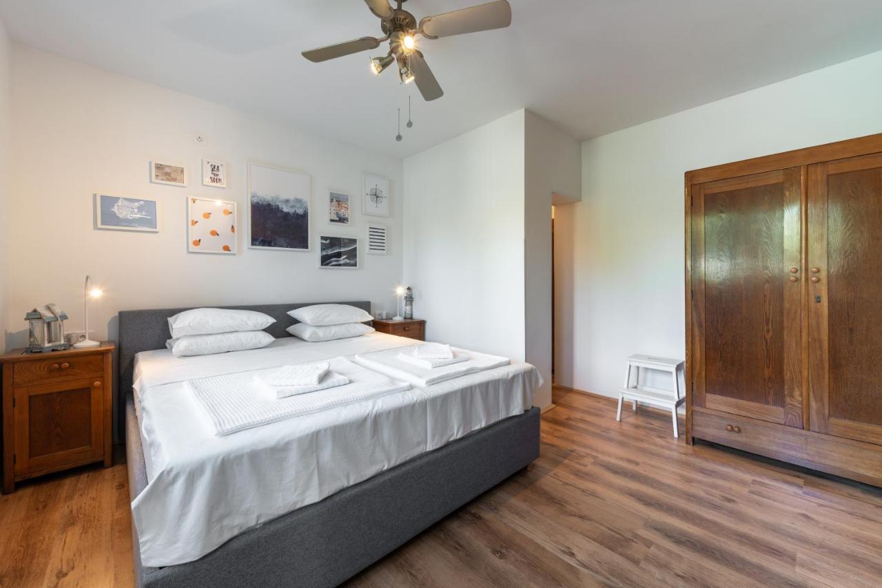 Apartment Near Old Town, Free Parking & Huge Garden Ντουμπρόβνικ Εξωτερικό φωτογραφία